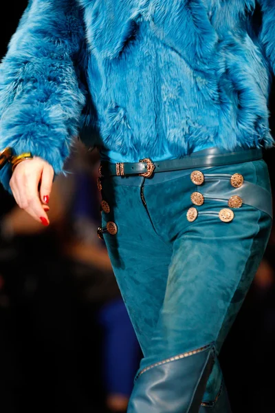 Look 19